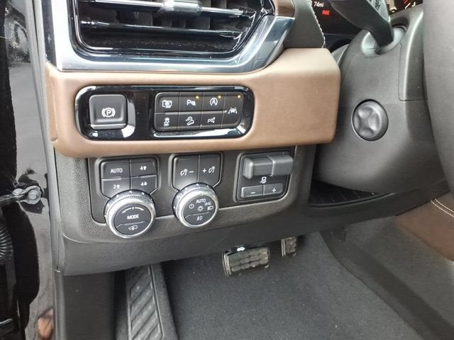 2025 GMC Yukon Denali Ultimate
