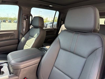 2025 Chevrolet Suburban RST