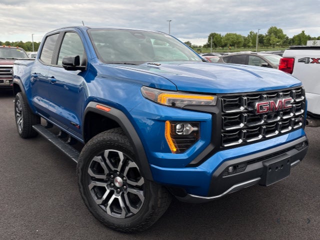 2023 GMC Canyon AT4