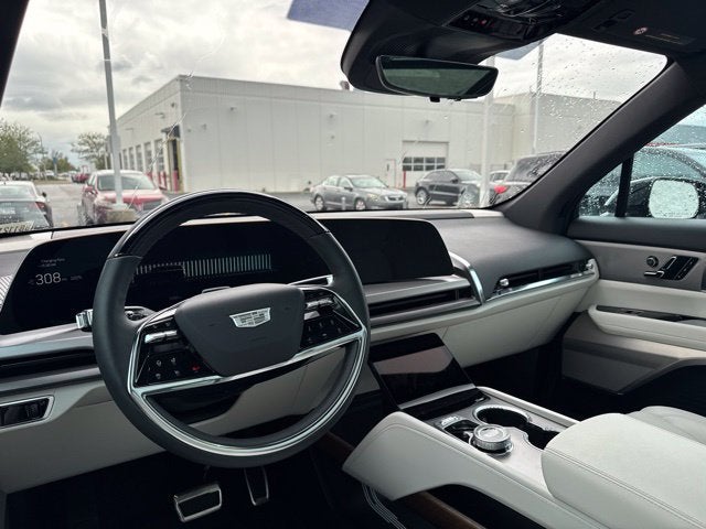 2026 Cadillac VISTIQ Sport