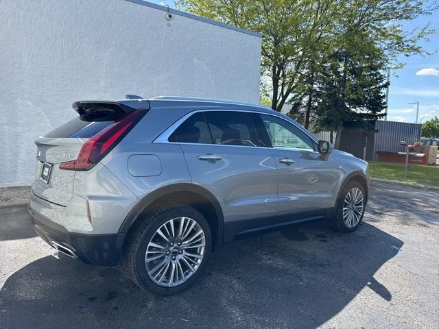 2024 Cadillac XT4 Premium Luxury