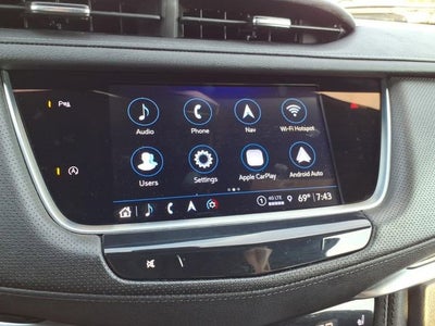 2022 Cadillac XT5 Premium Luxury