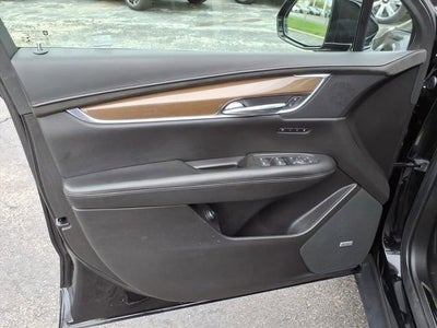 2019 Cadillac XT5 Platinum AWD