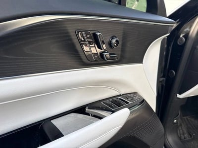 2025 Cadillac LYRIQ Luxury 1
