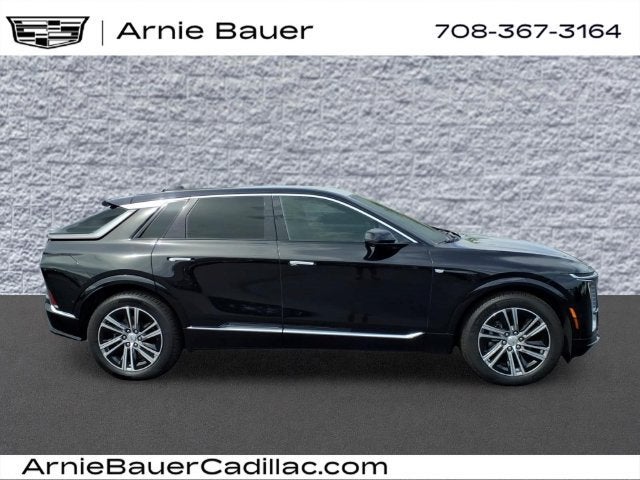 2025 Cadillac LYRIQ Luxury 1