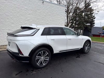 2024 Cadillac LYRIQ Luxury 1
