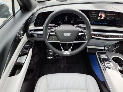 2024 Cadillac LYRIQ Luxury 1