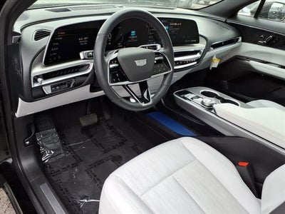 2024 Cadillac LYRIQ Luxury 1