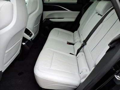 2024 Cadillac LYRIQ Luxury 1