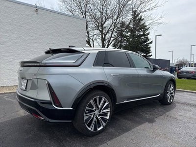 2025 Cadillac LYRIQ Luxury 3