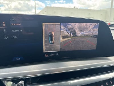 2025 Cadillac LYRIQ Luxury 3