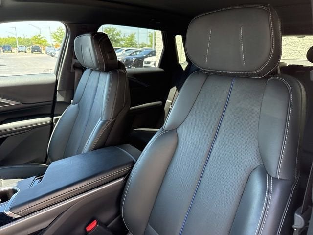 2024 Cadillac LYRIQ Sport 1