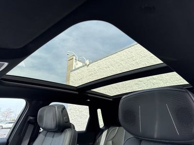 2025 Cadillac LYRIQ Luxury 3