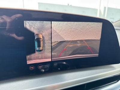 2025 Cadillac LYRIQ Luxury 3