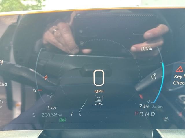 2025 Cadillac LYRIQ Luxury 3