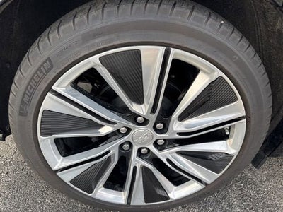 2025 Cadillac LYRIQ Luxury 3