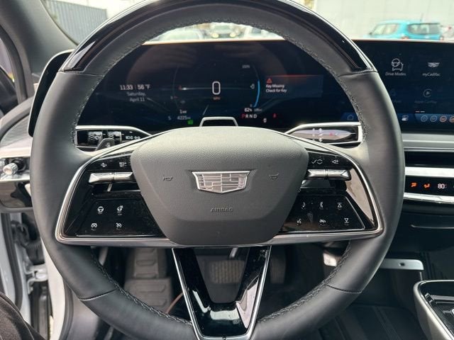 2025 Cadillac LYRIQ Luxury 3