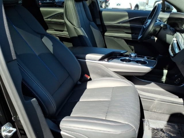 2025 Cadillac LYRIQ Sport 1