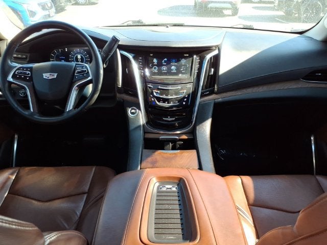 2018 Cadillac Escalade Luxury