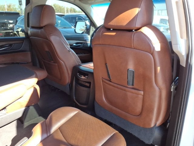 2018 Cadillac Escalade Luxury
