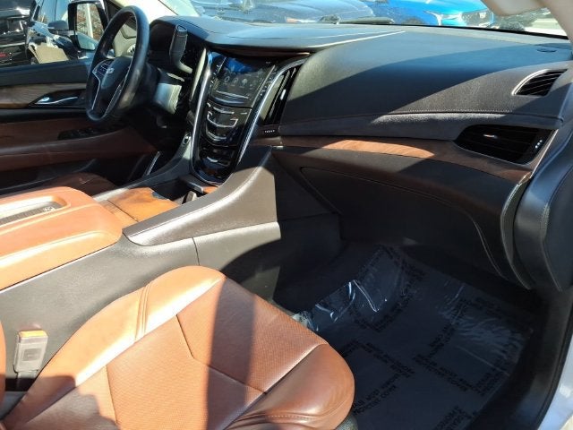 2018 Cadillac Escalade Luxury