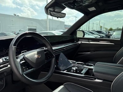 2025 Cadillac Escalade Sport