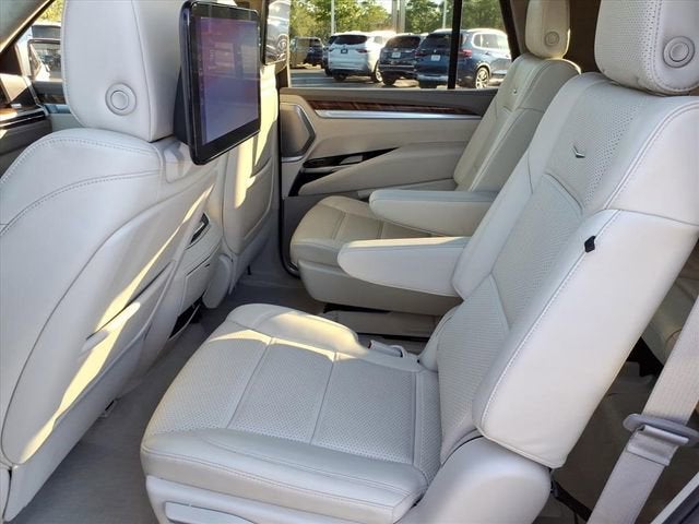 2025 Cadillac Escalade Sport Platinum