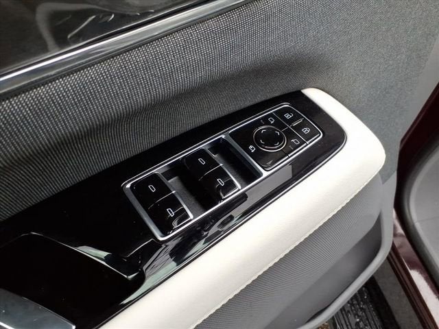 2025 Cadillac ESCALADE IQ Luxury 1