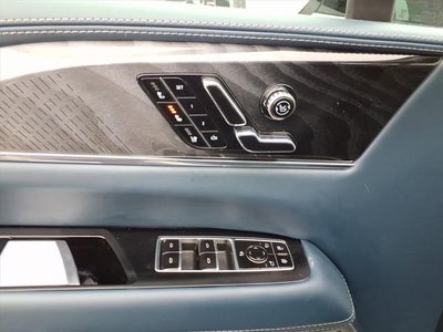 2025 Cadillac ESCALADE IQ Luxury 2