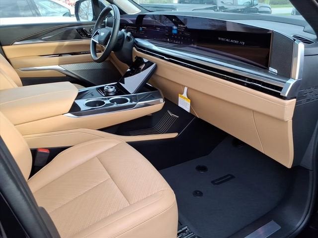 2025 Cadillac ESCALADE IQ Sport 2