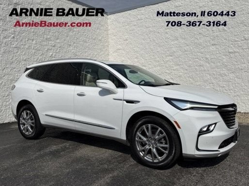 2023 Buick Enclave Essence