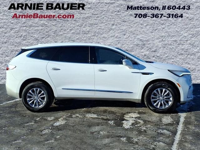 2024 Buick Enclave Essence
