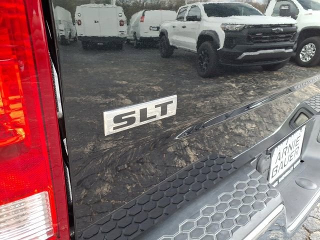 2016 RAM 1500 SLT