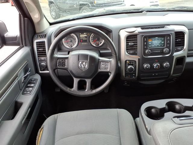 2016 RAM 1500 SLT