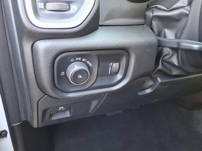 2024 RAM 1500 Tradesman Crew Cab 4x4 5'7" Box